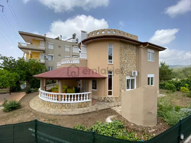 Avsallar İncekum Orman Kampı Karşısında Kiralık Dubleks Villa 3