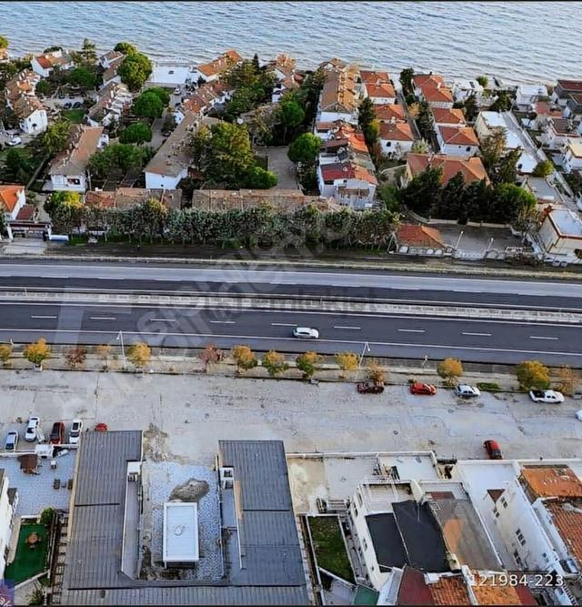 Haydar Emlaktan Yenicede Çarşı İçinde E-5 E Cepheli Yatırımlık Köşe Dükkan 3