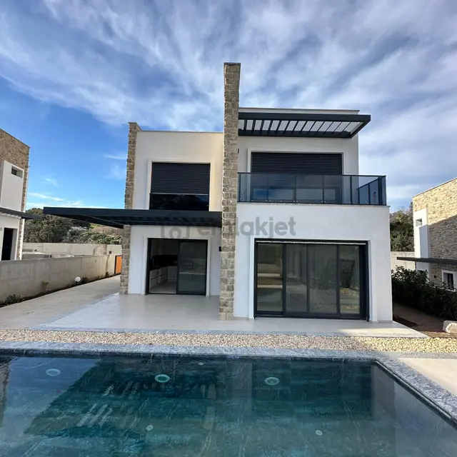 Bodrum Gümüşlük'te Satılık Özel Havuzlu Tam Müstakil 3+1 Villa 3