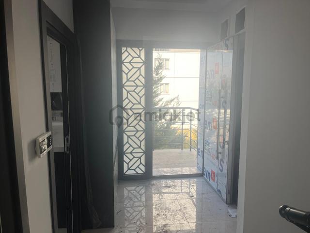 Uzmanlar Dan Ayyıldız Mahallesinde Lüks Yapılı İskanlı 4+1 Villa,,,,, 3