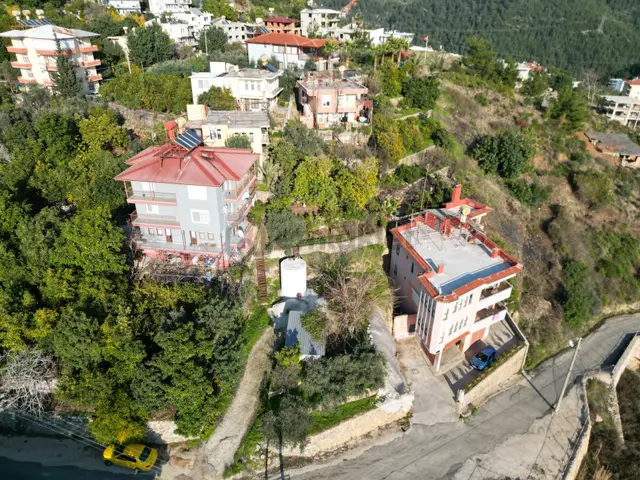 Alanya Değirmendere Mahallesi'nde Satılık 2 Katlı Müstakil Ev Ve 1 Dönüm Arsa 3