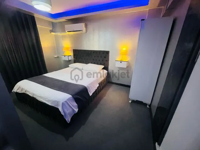 Karşıyaka Çarşı / İşbankası Sokağı Lüks 1+1süit Daireler // 3