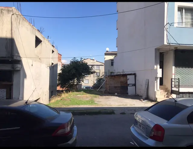 Avcılar Yeşilkent Mah Ozavlar Cad Üzerinde 220m2 Satılık Arsa 1