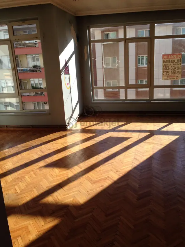 Kızılay Merkezde 3+1 Kombili, Otoparklı Kiralık Daire 2