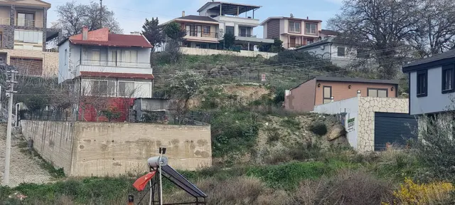 Seferihisar Ömür Beldesinde Deniz Manzaralı Arsa Seferihisar Ömür Beldesinde Deniz Manzaralı Arsa