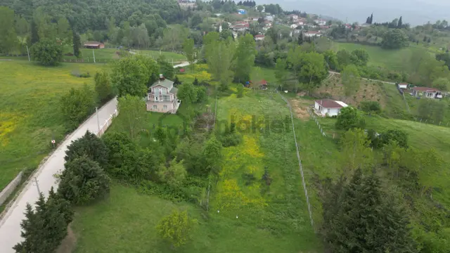 Kocaeli Karamürsel Çamdibi Satılık 593 M2 Hobi Bahçesi 2
