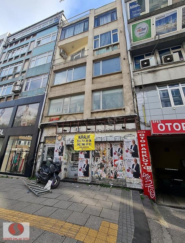 Kadıköy Altıyolda Kuşdili Caddesinde 220 M2 Dükkan Kadıköy Altıyolda Kuşdili Caddesinde 220 M2 Dükkan