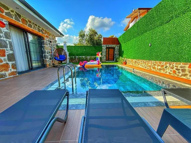 Fethiye'de Kiralık 2+1 Havuzlu Jakuzili Villa 2