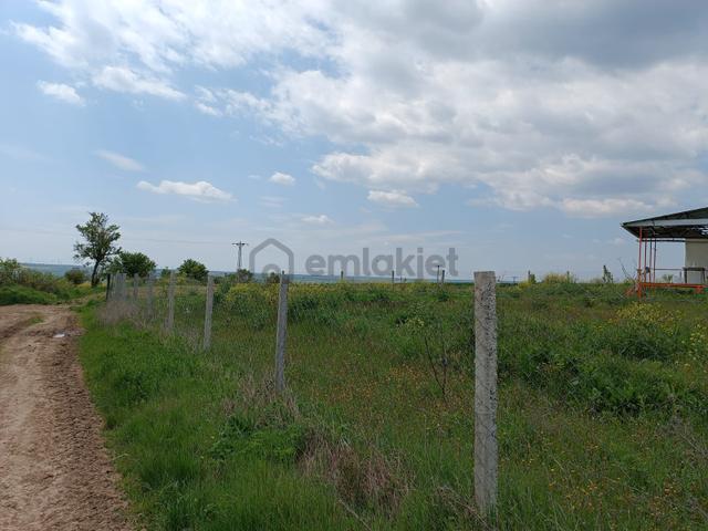 Vize Saray İstanbul Yolu Üzerinde Satılık 563 M2 Tarla 3