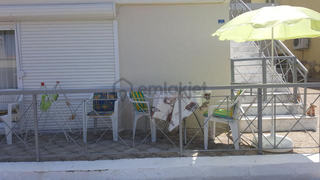Kuşadası Karaova Mevkiin'de Tam Eşyalı Kiralık 1+1daire Havuzlu Ve Güvenlikli Plaja 1 Km Mesafede 4