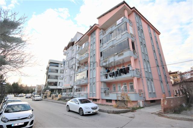 Meydan Mahallesinde Satılık Kaçırılmayacak Fırsat 3+1 Daire 3