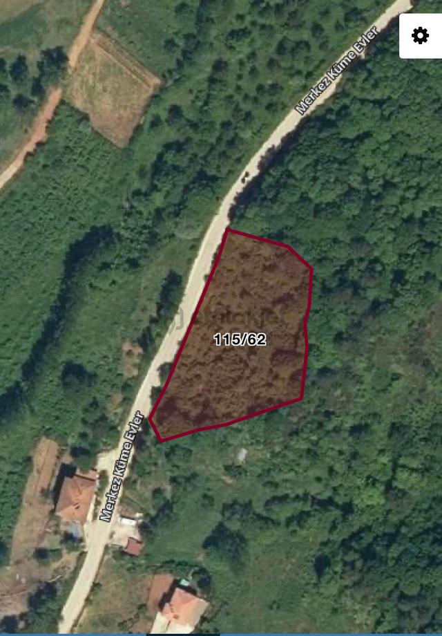 Bilgin Emlaktan Köy Merkezinde Denize Yakın İmarlı Arsa 4