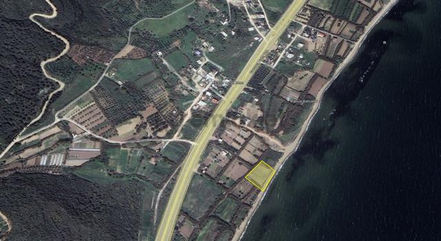 Çalışkanlar Mahallesinde Denize Sıfır Satılık Arazi 5