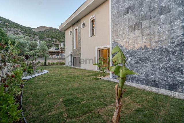 Avm-sahıle Yakın-özel Havuz/otopark-ultra Lüx-modern Mımarı-500 M2 Bahçe-akıllı Ev-tamamı Müstakil 4