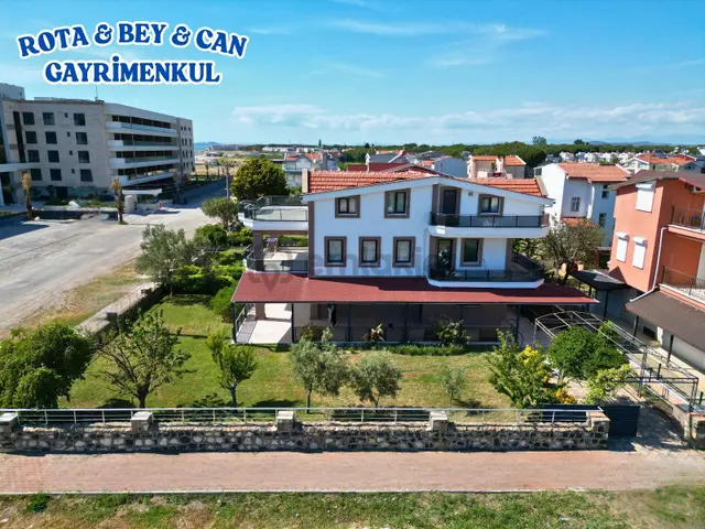 Rota’dan | Emsalsiz 6+1 Taş Villa | Denize Sıfır | 550 M2 Bahçe 3