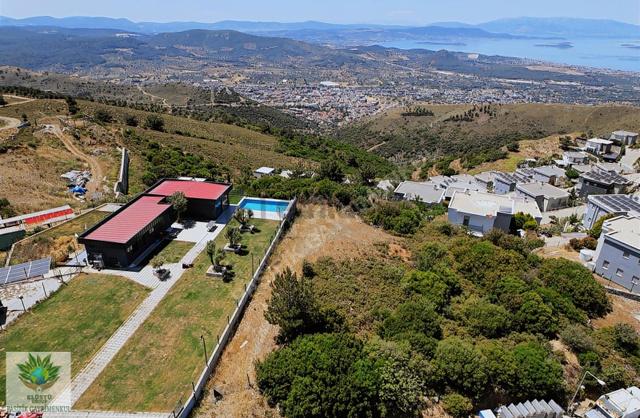 Pasifikten Güzelbahçede Deniz Manzaralı 6.213 M² Tek Tapu Arazi 4
