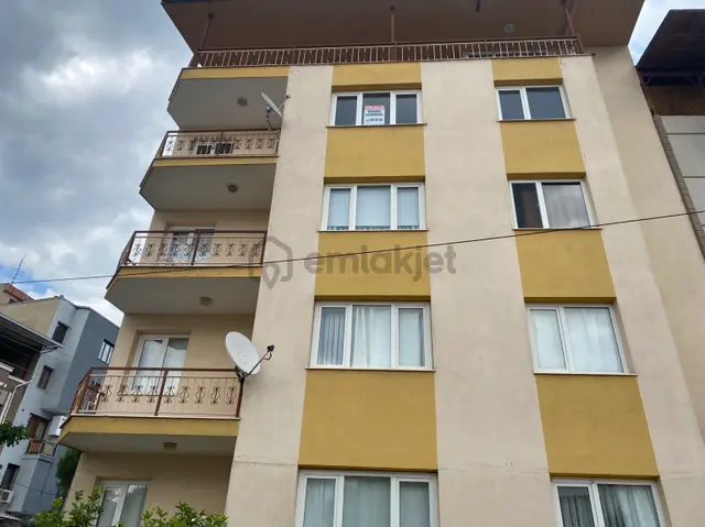 Osmangazide 3 Cepheli 140 M2 Kiralık Daire 1