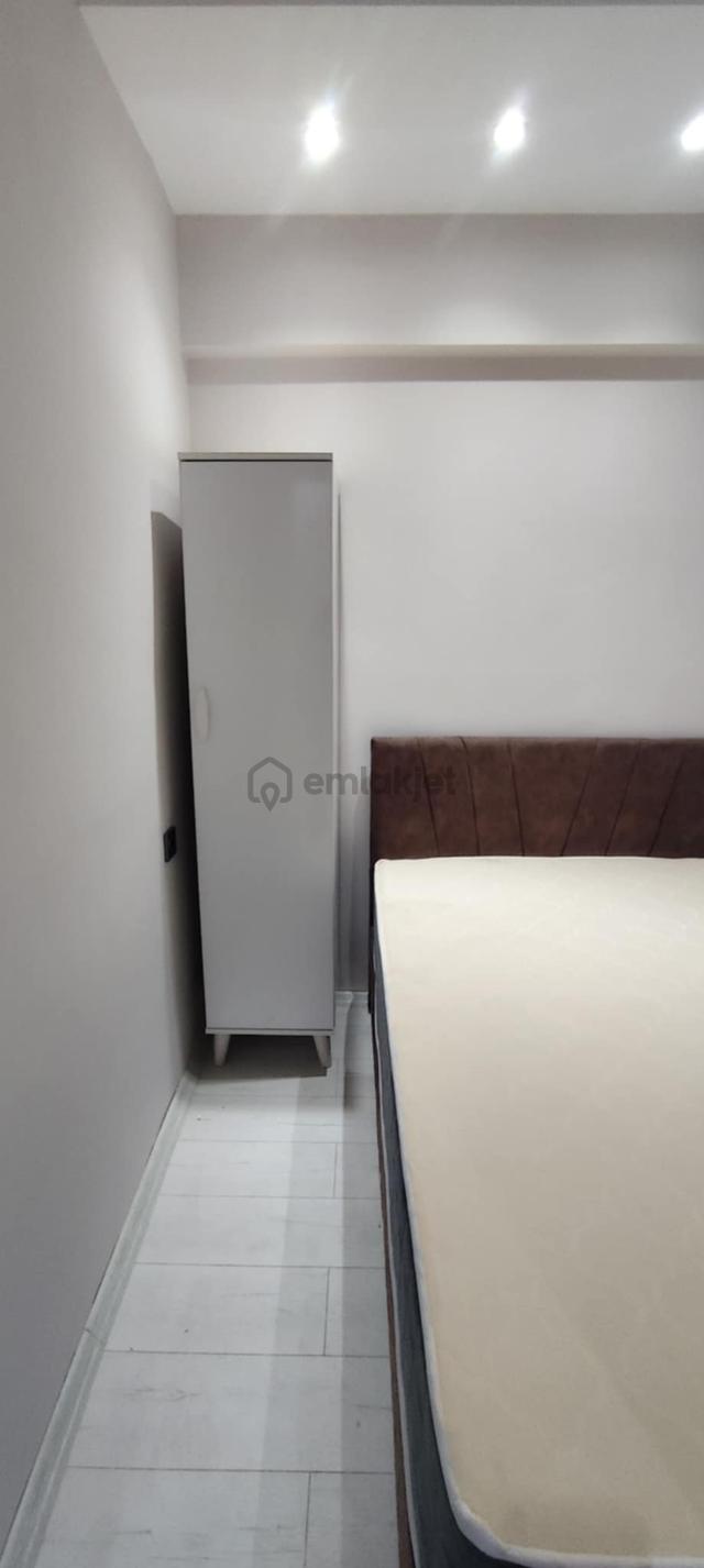15 Mayıs Mahallesinde Maliyenin Karşı Arka Sokağında Ara Kat Ön Cephe Eşyalı Apart 1.625.000 Tl 5
