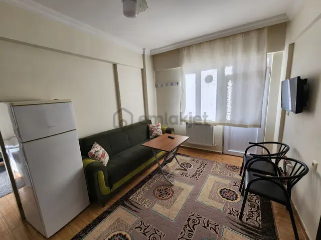 Bayar Gayrimenkulden Üniversiteye 50 M Temiz Eşyalı 1+1 Stüdyo Daire 2