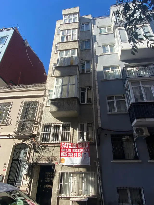 Cihangir Firuzağa' Da Satılık Komple Bina 2