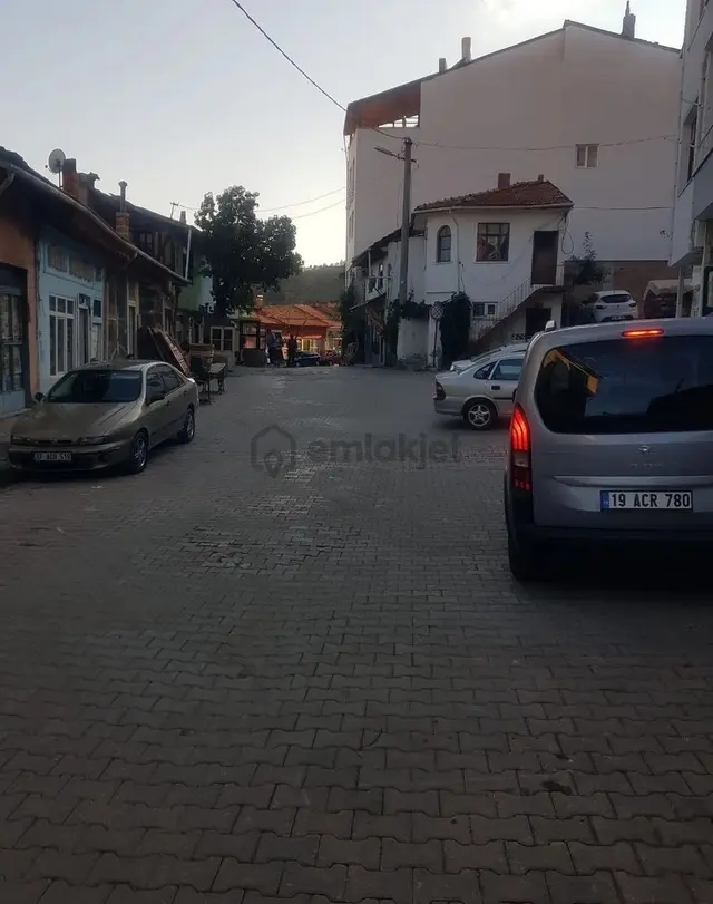 Çorum İskilip Semerciler Çarşısında 48 M2 İki Dükkan Tapu 3 Kata Mimarlı Acil Satılık Arsa (dükkan 3