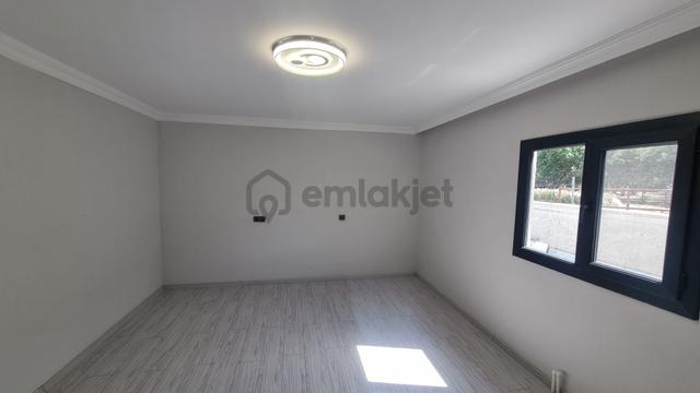 Eşiyok Emlak'tan Torbalı Özbey De Satılık Tarla+müstakil Ev 4