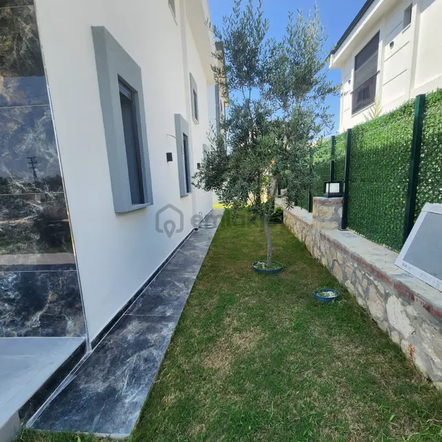Didim Hisar Mahallesinde Tam Müstakil Takasa Açık Akıllı Villa 5