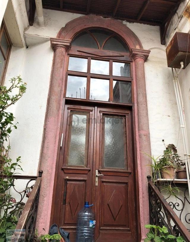 Balıkesir Ayvalık Ta Satılık Merkezde Mustakil Ev.taş Bina. 4