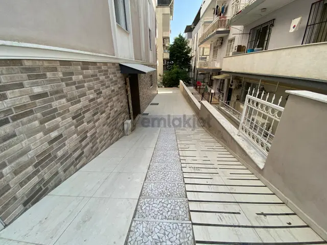 Buca İşçievleri'nde; Konak Ve Şirinyer'e Çok Yakın Kiralık Kullanışlı 2+1 Daire 4