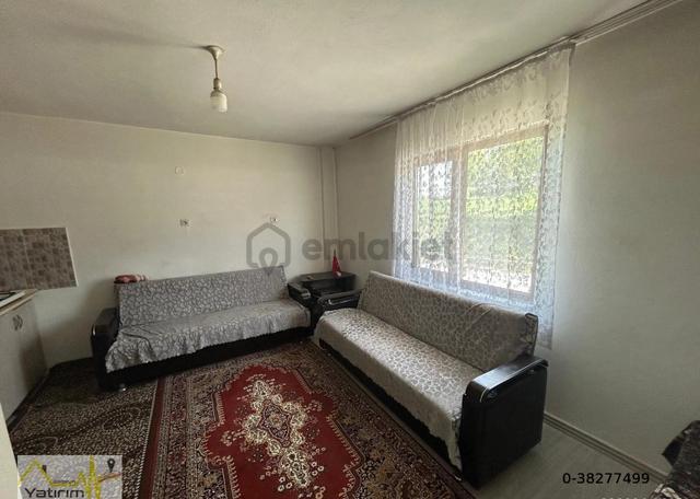 Manyas Eşen Mahallesinde İçerisinde Müstakil Ev Olan 440 M2 Satılık Arsa 3