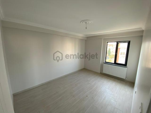 Ekşioğlu' Ndan Tekirdağ Süleymanpaşa 100. Yıl Mahallesi 2+1 Satılık Daire 5