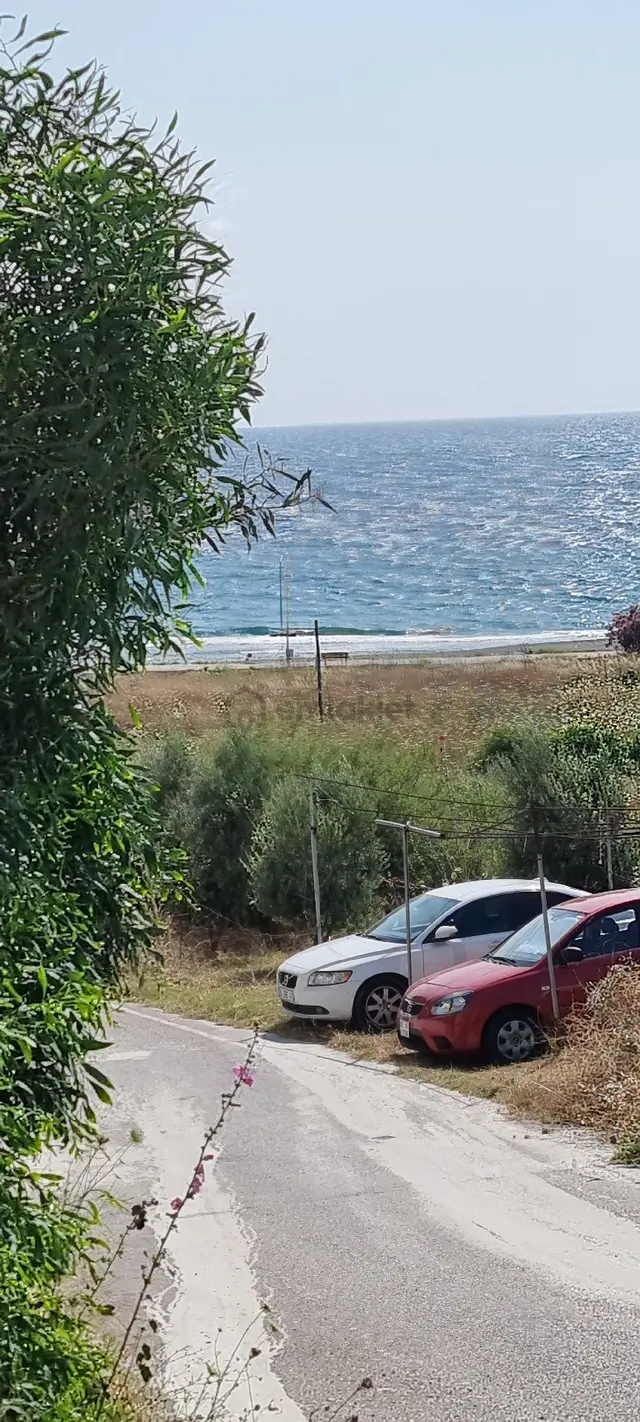 İzmir Seferihisar Ömür Beldesinde Müstakil Deniz Manzaralı Arsa 3