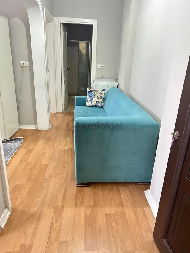 Öğrenciye Sezonluk Ktü Yürüme Mesafesi 5 Dk D8 3