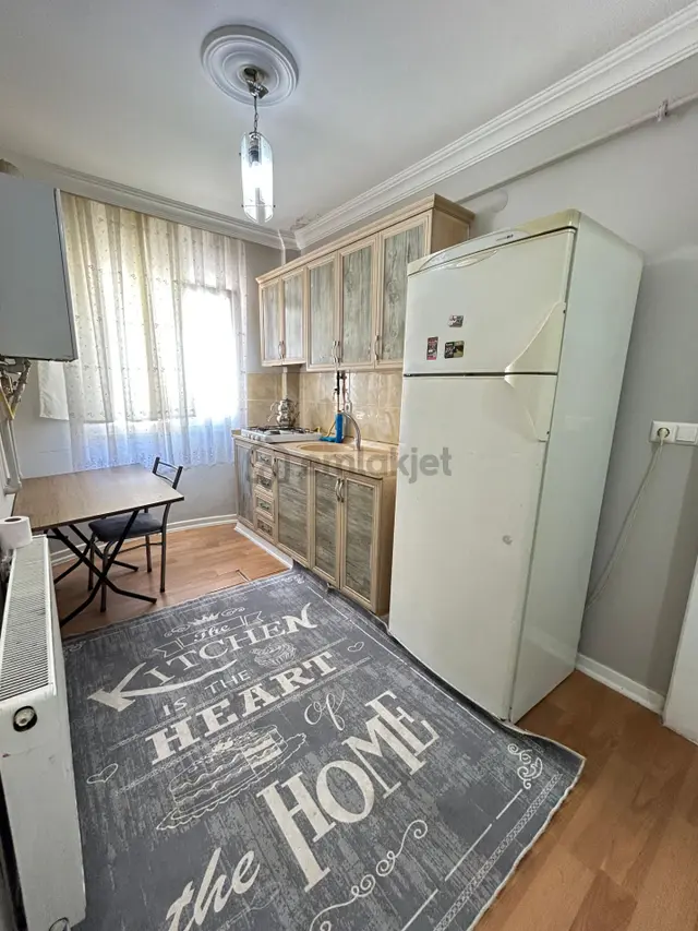 Öğrenciye Sezonluk Ktü Yürüme Mesafesi 5 Dk D8 5