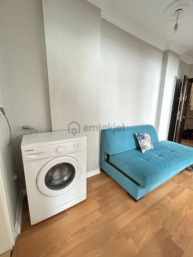 Öğrenciye Sezonluk Ktü Yürüme Mesafesi 5 Dk D6 2
