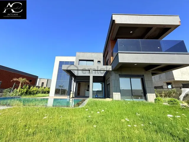 Panaromık Manzara-özel Havuz/otopark-500m2 Bahçe-modern-müstakil 2