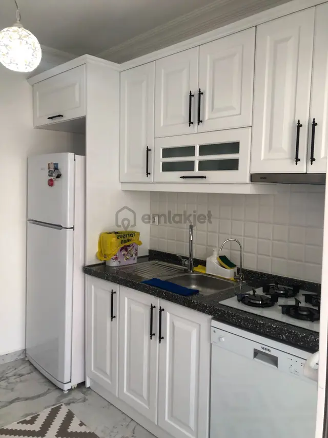 Şarköy De Işık Emlaktan İstiklal Mah De 1+1 65 M2 Daire 5