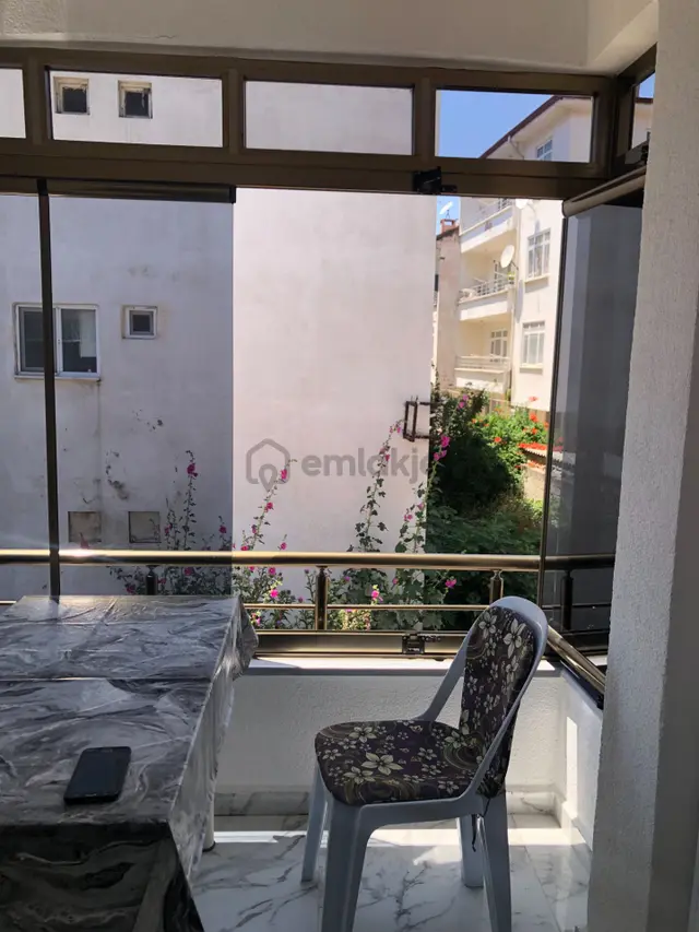 Şarköy De Işık Emlaktan İstiklal Mah De 1+1 65 M2 Daire 2