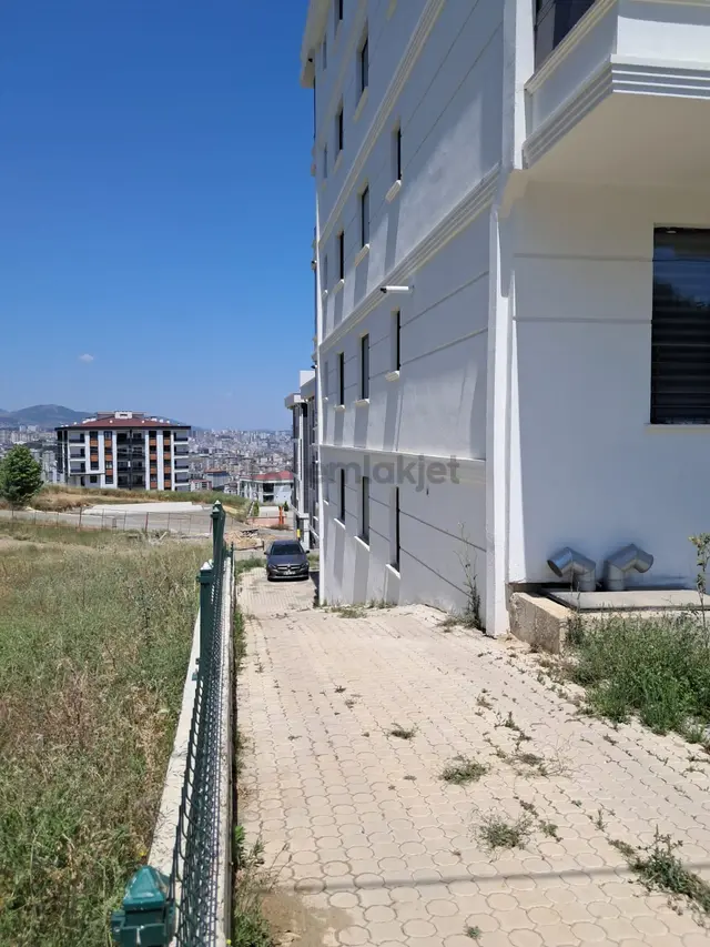 Samsun Atakum Mevlane Mah 2+1 Sıfır Final Okuluna Yakın Acil Satılık Yüksek Giriş Kat 2