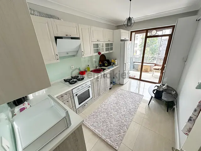 Ayvalı Cadde Üzerin'de 1.kalite Özel Yapımlı Dublex Daire 4