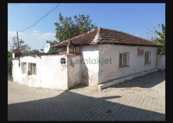 Torbalı Dirmil Mahallesi Satılık Veya Kiralık Fırsat Bahçeli 200 M² Köy Evi 1