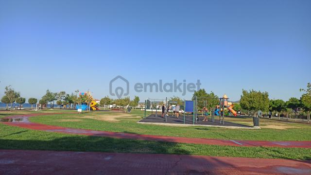 Tekirdağ Şarköy Cumhuriyet Mah Mükemmel Konumunda 2