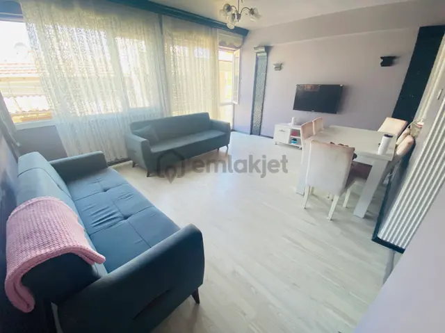 Karataş Anadolu Lisesi Yanında 3+1 Temiz Bakımlı Arakat Daire 4