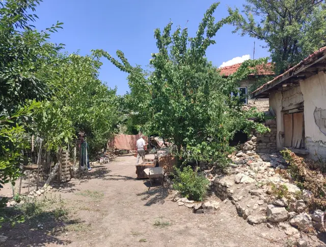 Beyşehir İçeri Şehir Mahallesinde Satılık Yatırımlık Konak 3