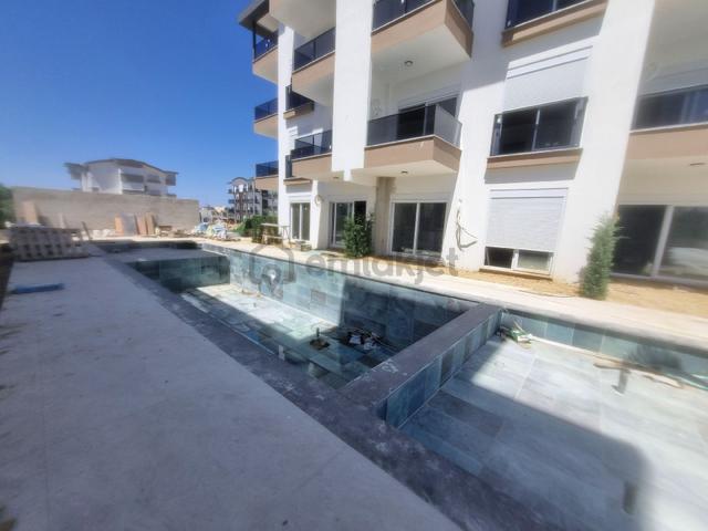 Manavgat Kizilot Mevkinde Denize Manzaralı Ara Kat 5