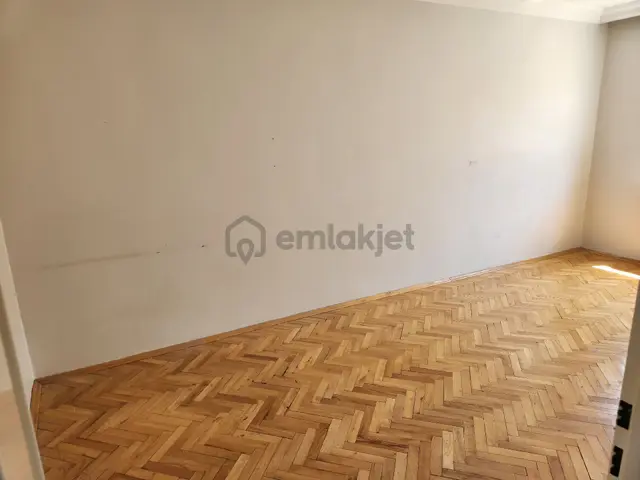 Burak Emlak'dan Satılık Daire Cebeci Karacabey Sk. 3+1 Arakat B.salon 4