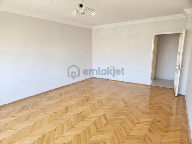 Burak Emlak'dan Satılık Daire Cebeci Karacabey Sk. 3+1 Arakat B.salon 3