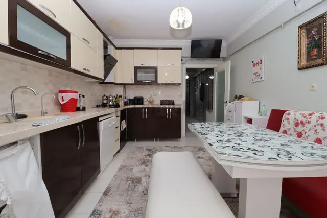 Akif'ten Elvankent Topçu'da Kalabalık Aileler İçin 4+1 Satılık Daire 5
