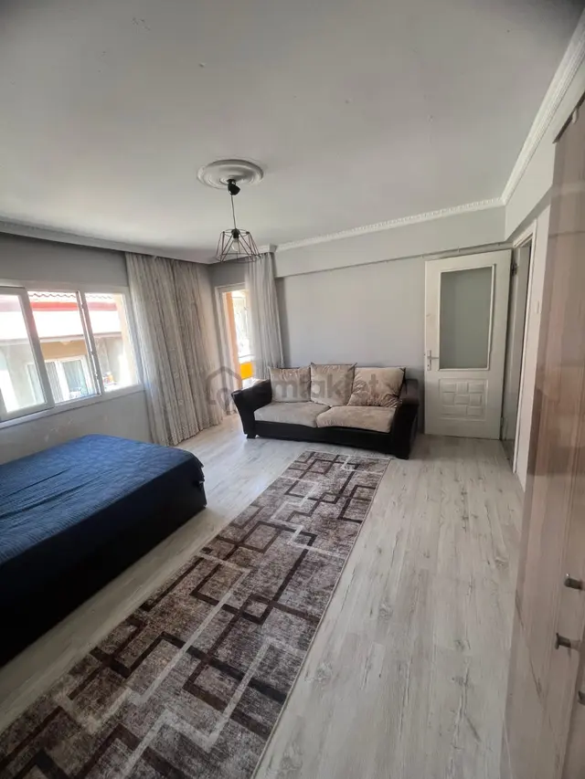 Acill Konak Kılıçreis Mah.de 3+1 100m2 Ayrı Mutfak Bakımlı Havadar Satılık Daire 3