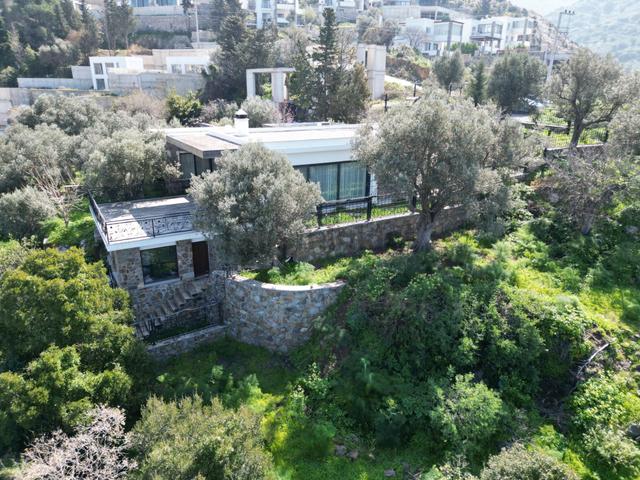 Bodrum Yalıkavak'ta Deniz Manzaralı Satılık 3+1 Villa 4